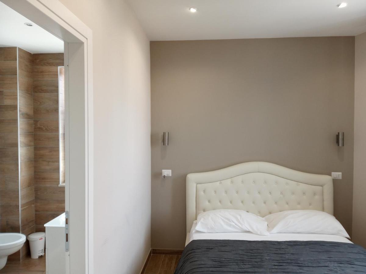 B&B Purple Italy Fiumicino Eksteriør bilde